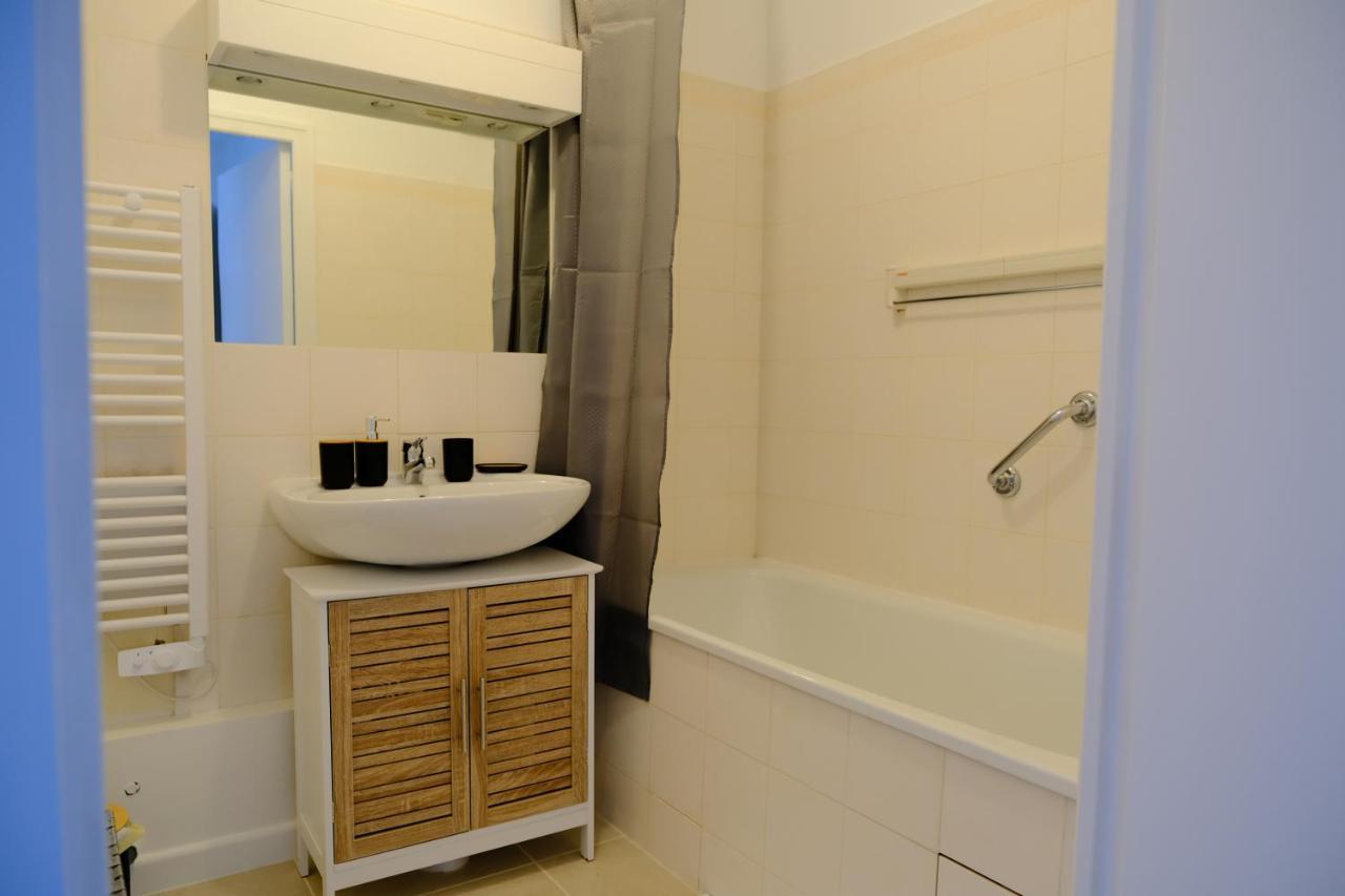 Calypso- Grand T3 70 M2 - Arrivee Autonome - Parking Prive Gratuit Apartment เมอลัง ภายนอก รูปภาพ